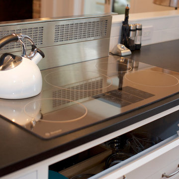 White White kitchen