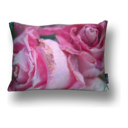 Le Fleur Reminiscence Gorgeous Floral Design Pillow - Bed Pillows