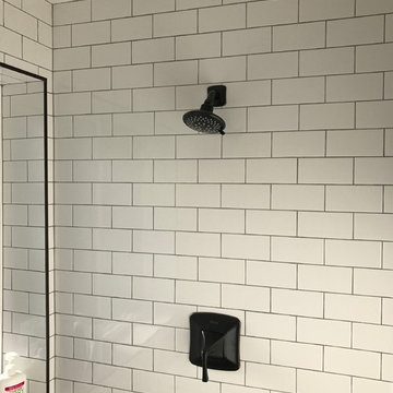 River Valley-Riverdale-Master Shower
