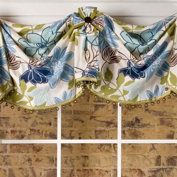 Morrison Valance with Rosettes