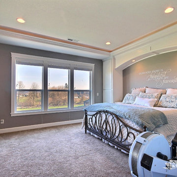 The Willow - Transitional Family Home on Acreage in Brush Prairie, Washington