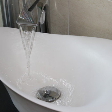 Une petite salle de bain qui à tout d'une Grande !