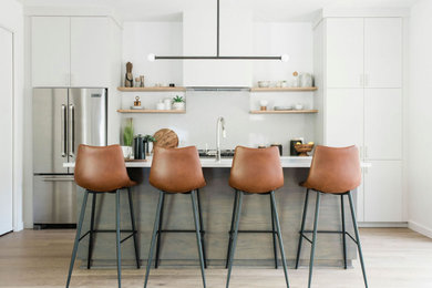 Trendy kitchen photo in Austin