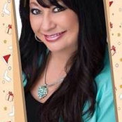 Melissa Banas's photo