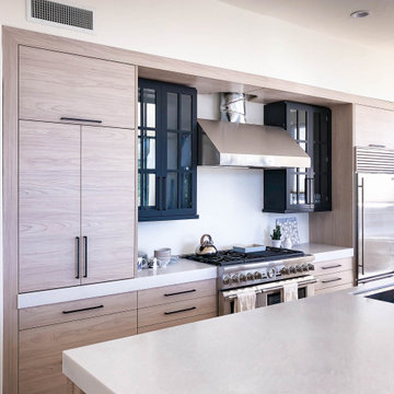 Euro-style Frameless Cabinets with Kitchen Island