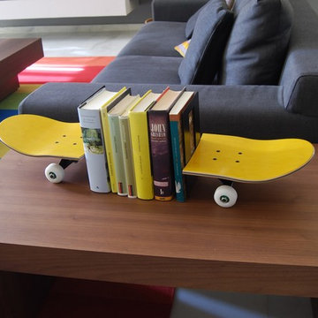 Skateboard Themed Room with bookends