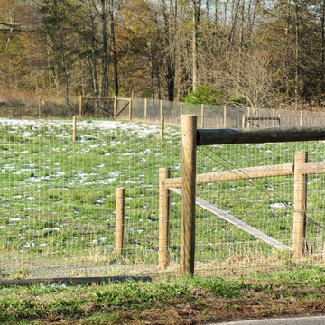 Woven Wire Horse Fence