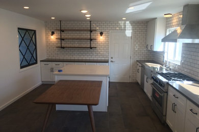 Example of a trendy kitchen design in San Francisco