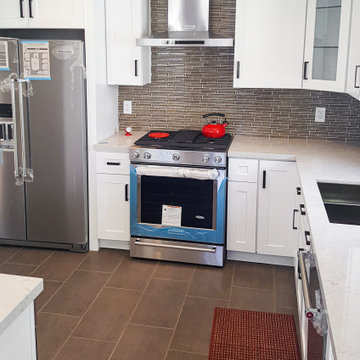 Farmhouse kitchen in Redondo Beach