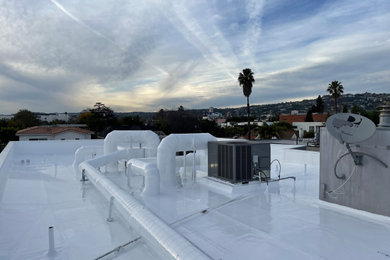 Inspiration for a deck remodel in Los Angeles
