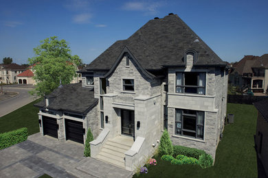 Residential Sloped Roof, Chambly