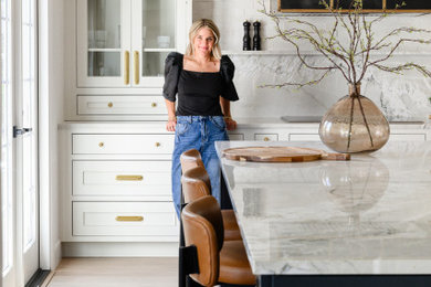 Transitional home design photo in Denver