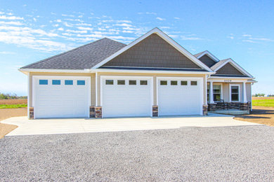 Garage photo in Other