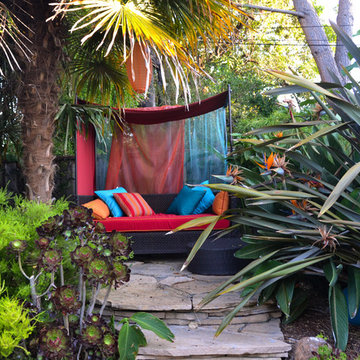 Office Hidden in a Tropical Retreat