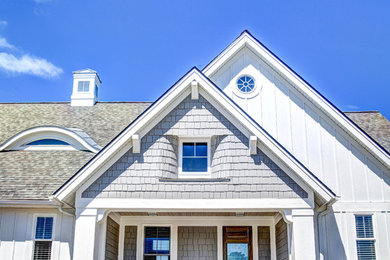 Beach style exterior home photo in Grand Rapids