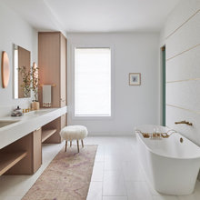 Interior - Laundry/Bathroom