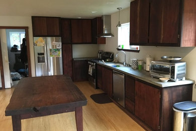 Kitchen - rustic kitchen idea in San Francisco
