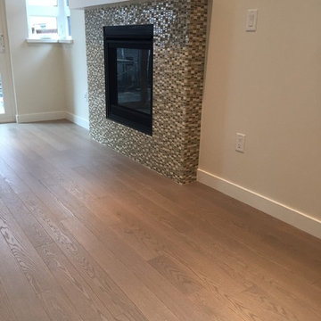 Living Room | Nostalgia | Authentik | Red Oak | Wire Brushed