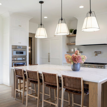 Transitional Farmhouse | Rosemount, MN