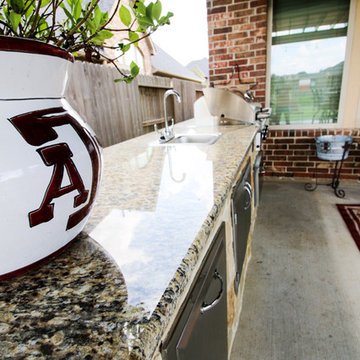 Pergola and Outdoor Kitchen: Fulshear, TX