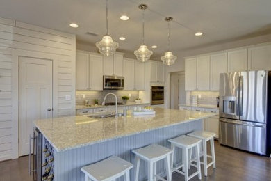Kitchen - transitional kitchen idea in Other