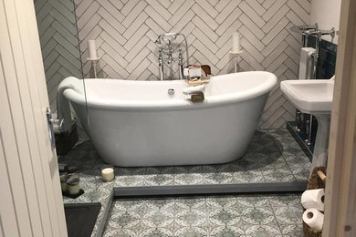 Inspiration for a traditional bathroom in Manchester.