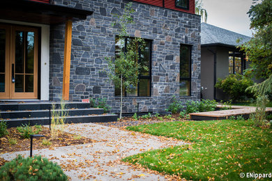 Entryway - modern entryway idea in Calgary