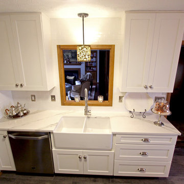 White Maple Kitchen with Quartz Countertops ~ Medina, OH