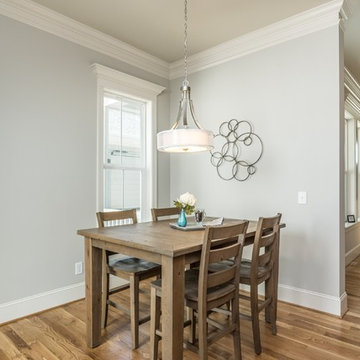 The Charleston in 5401 North