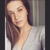 Carly Ewald's photo
