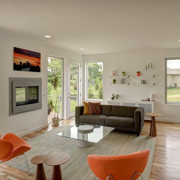 Modern Shawnee Residence