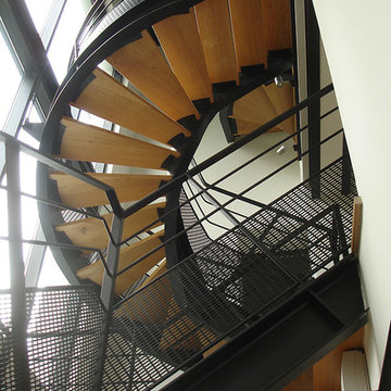Escalier métallique et bois