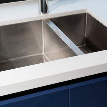 Contemporary Blue High Gloss Kitchen