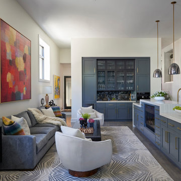 An Art-Filled Entertainer's Haven