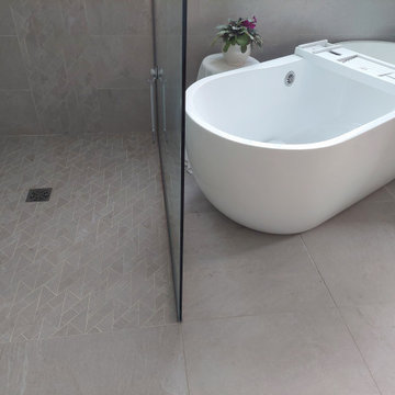 Curbless showers