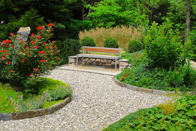 Example of a small trendy patio design in New York