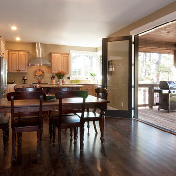 Elizabeth Custom Home Tucked In The Trees