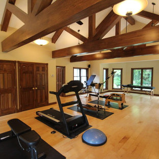 他の地域のラスティックスタイルのおしゃれなホームジムの写真