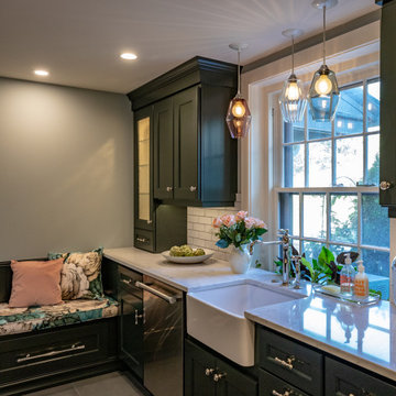 Traditional Cottage Kitchen Remodel | Dark Painted Cabinets, Farmhouse Sink & Wh