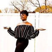 Khadijah Farrells foto