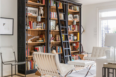 Family room - family room idea in Chicago