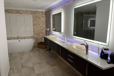 Bathroom - modern bathroom idea in Jacksonville