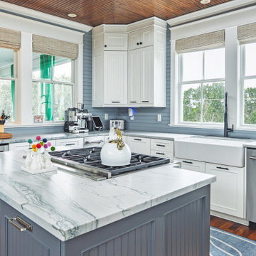 Isle of Palms Home: Kitchen
