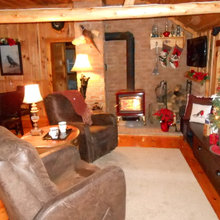 Rustic Great Room in Small Cabin on Lake Huron