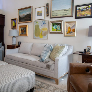 Midimalist Living Room: Neutral Sofa, Bold Moments