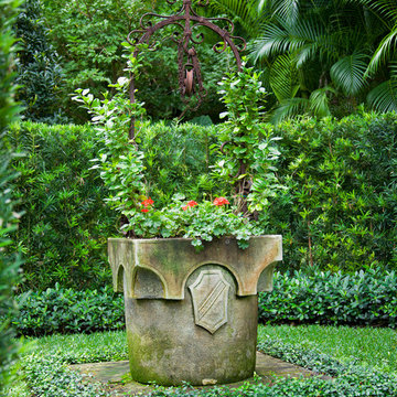 Garden Antiques