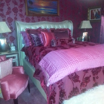 Anna French Wallpaper and Fabrics