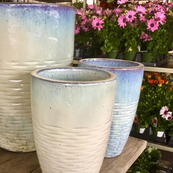 Pottery & Planters - Outdoor Pots And Planters