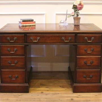 Vintage Mahogany Leather Top Kneehole Desk, Maddox, American Mid Century 1950's.