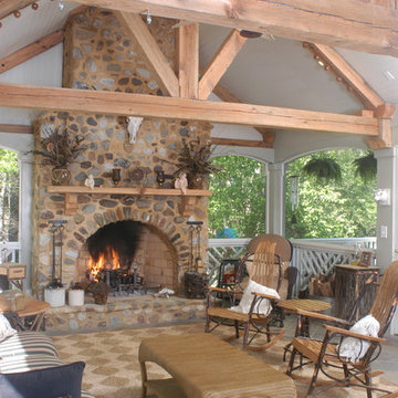 Mountain feel screen porch in urban center